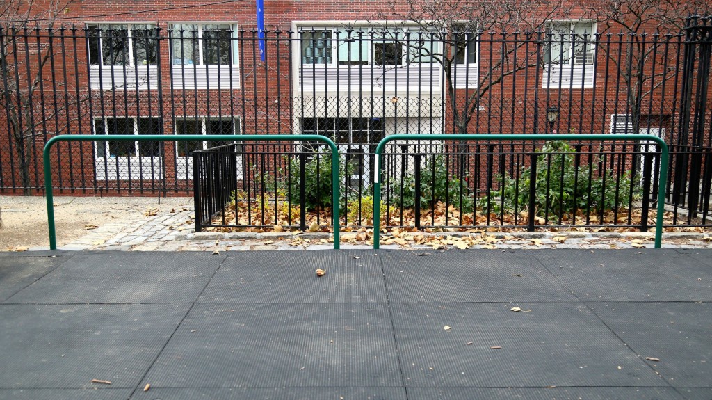 Two parallel bars in John Jay Park are installed the wrong way. Nov.29, 2014 Siyi Chen
